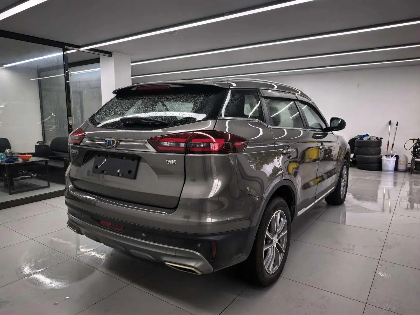Geely Boyue 1.8TD DCT two-wheel drive intelligent 4G connected version