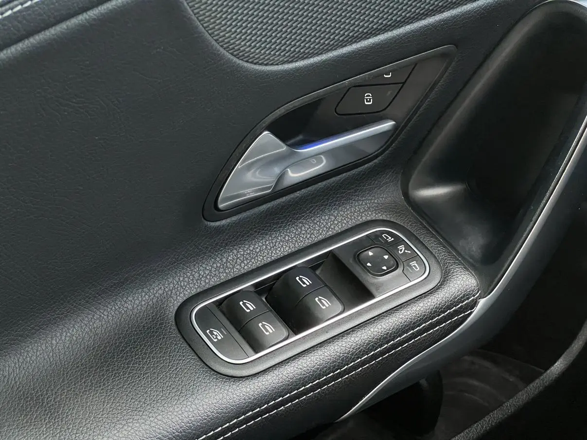Mercedes-Benz Mercedes-Benz A-class Facelift A 200 L