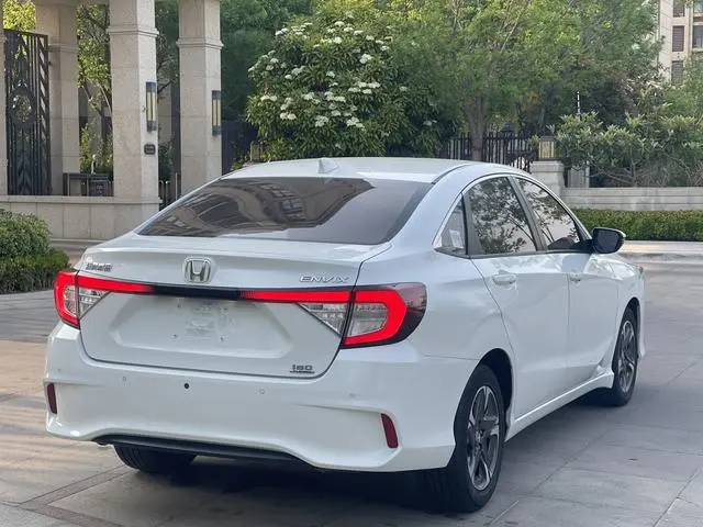 Honda Enjoy domain 180Turbo CVT Enjoy Edition Country VI