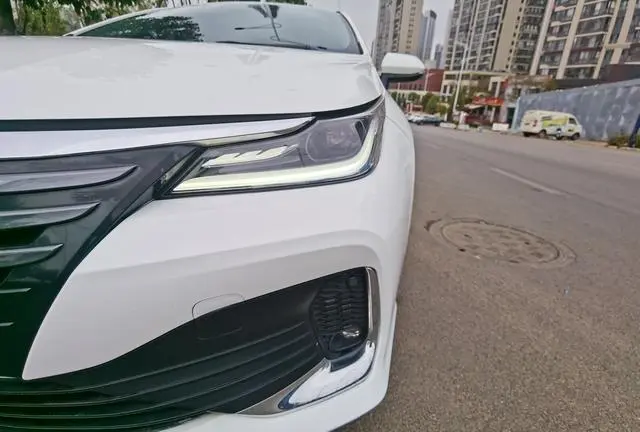 TOYOTA Asian lion 2.0L CVT Pioneer Edition