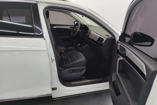 Volkswagen Tanyue 330TSI two-wheel drive luxury country V