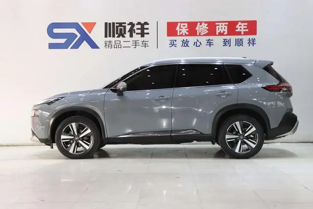 Nissan Qijun VC-Turbo 300 CVT 4WD Extreme Edition