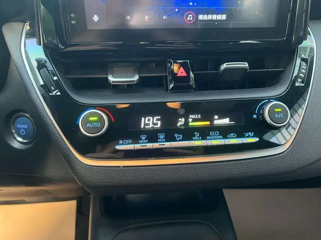 TOYOTA Lei Ling Dual engine 1.8H E-CVT sports version