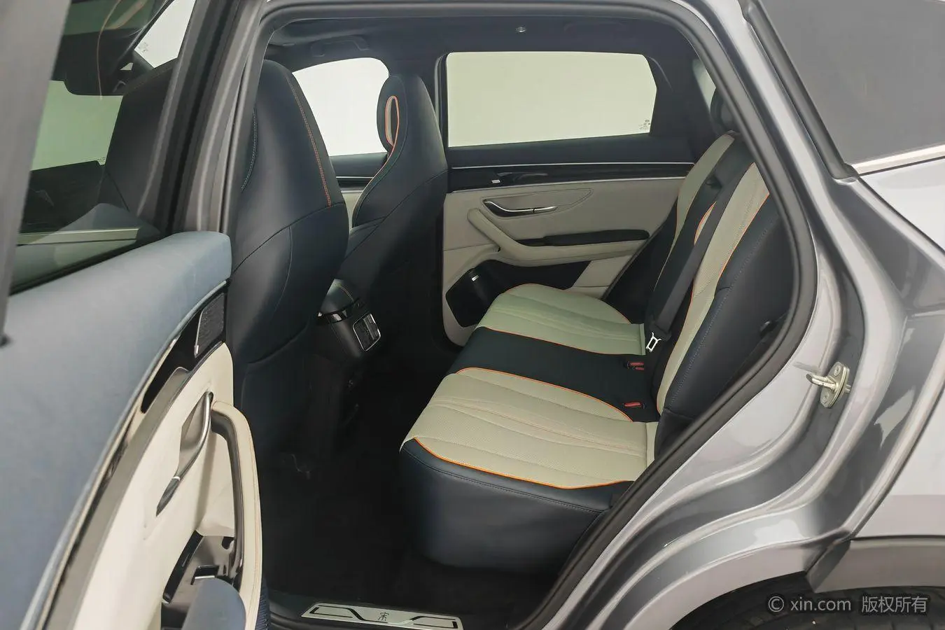 BYD Song PLUS DM DM-i 110KM two-wheel drive flagship PLUS 5G version
