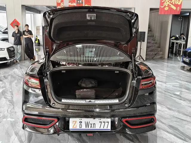 Neta Nezha GT 580 four-wheel drive version