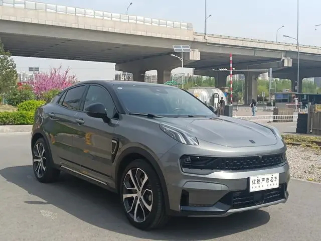 LYNK & CO Lynk 05 2.0TD four-wheel drive Halo