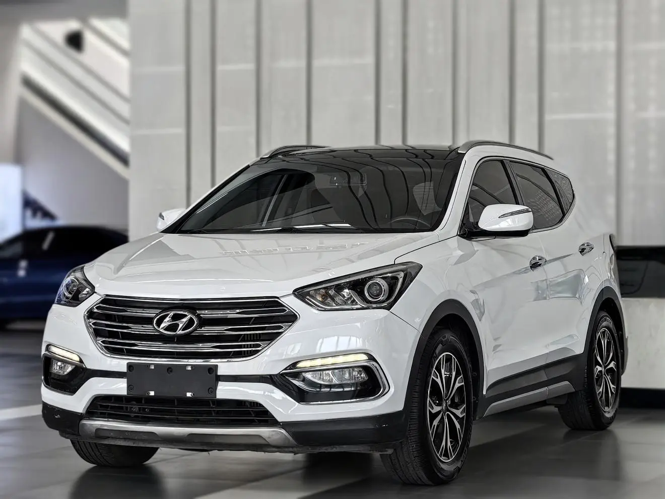 Hyundai Shengda 2.0T automatic four-wheel drive intelligent 7-seater