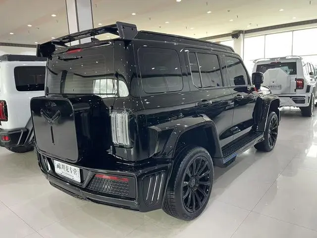 Tank Cyber Tank 300 2.0T Cyber Knight