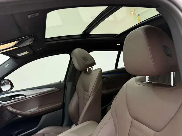 BMW BMW X4 xDrive25i M Sports Yao Ye Suit