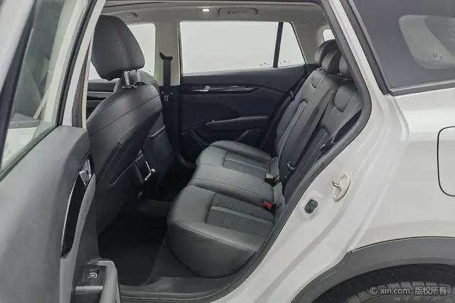 Dongfeng Fengshen Yi Hyun GS 230T automatic cross-mesh version