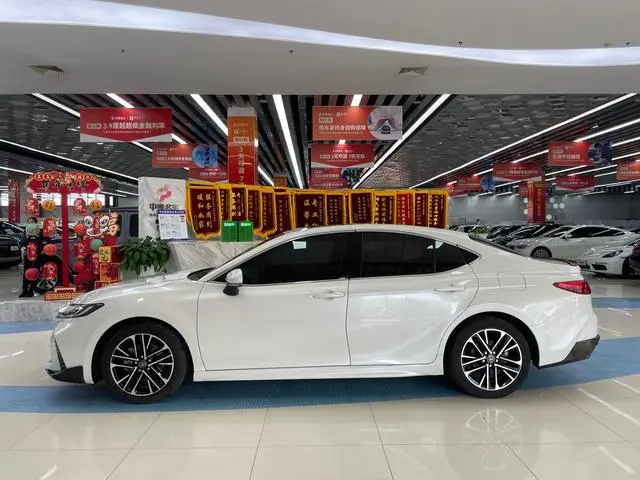 TOYOTA Camry Dual Engine 2.0 HSE Sports Lite Edition