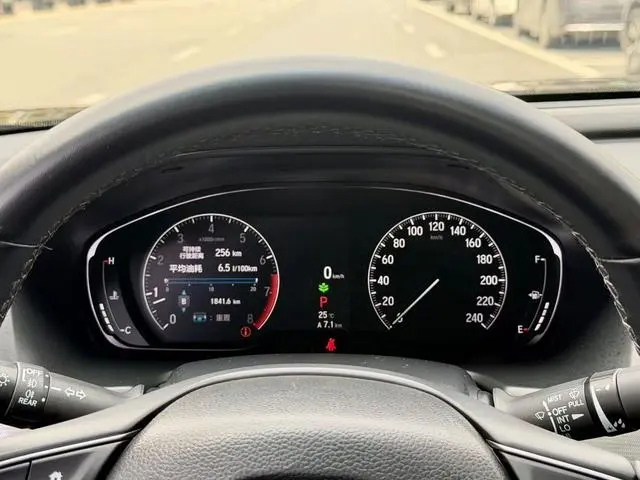 Honda Accord 260TURBO Deluxe Edition