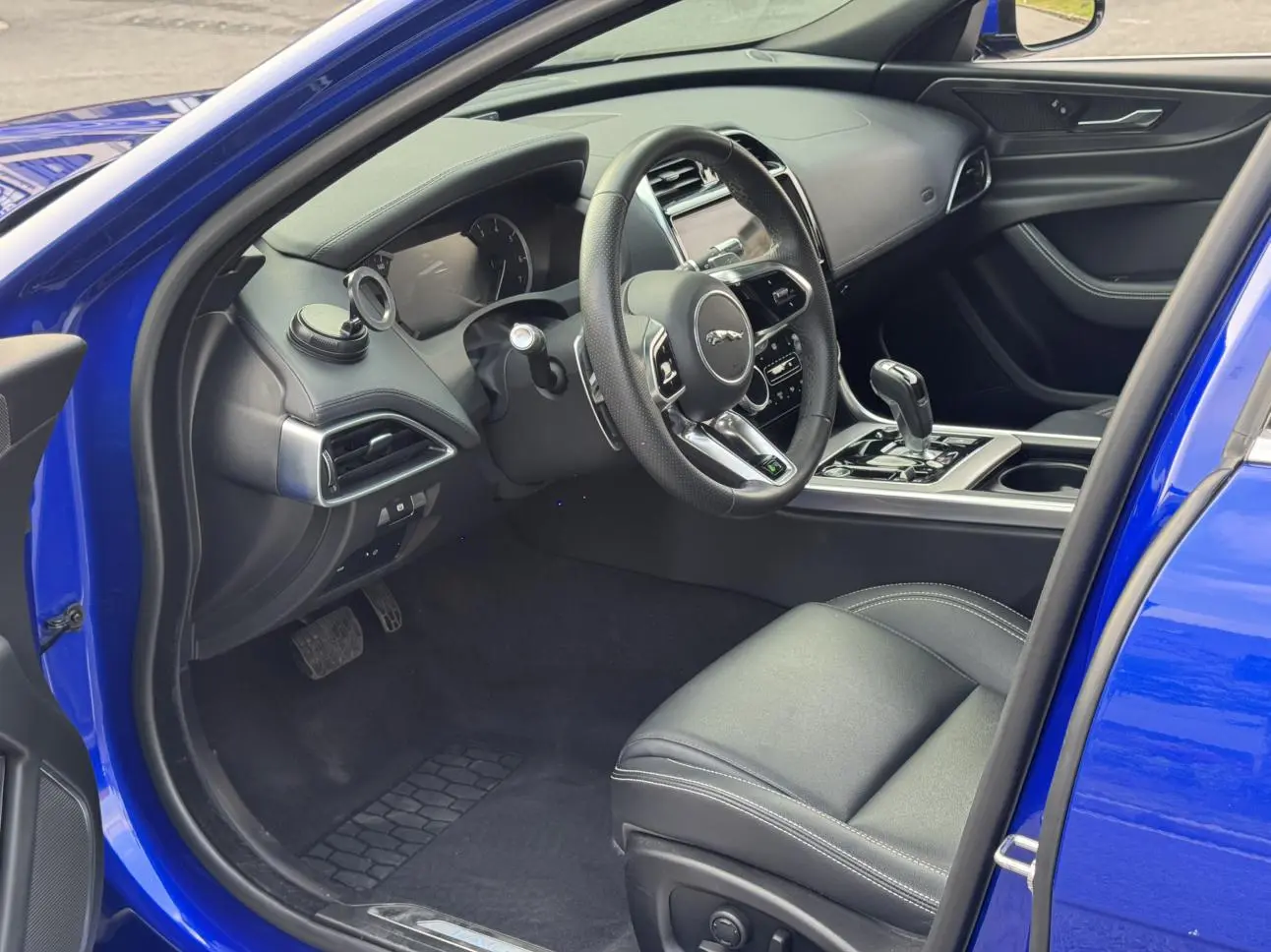 Jaguar Jaguar XEL 2.0T 200PS R-DYNAMIC S Enterprising Sports Edition