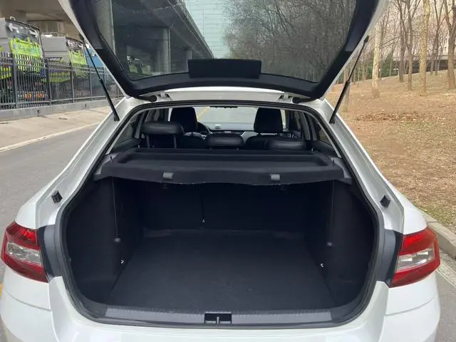 Skoda Octavia 1.5L automatic Smart Travel Comfort Edition Country V