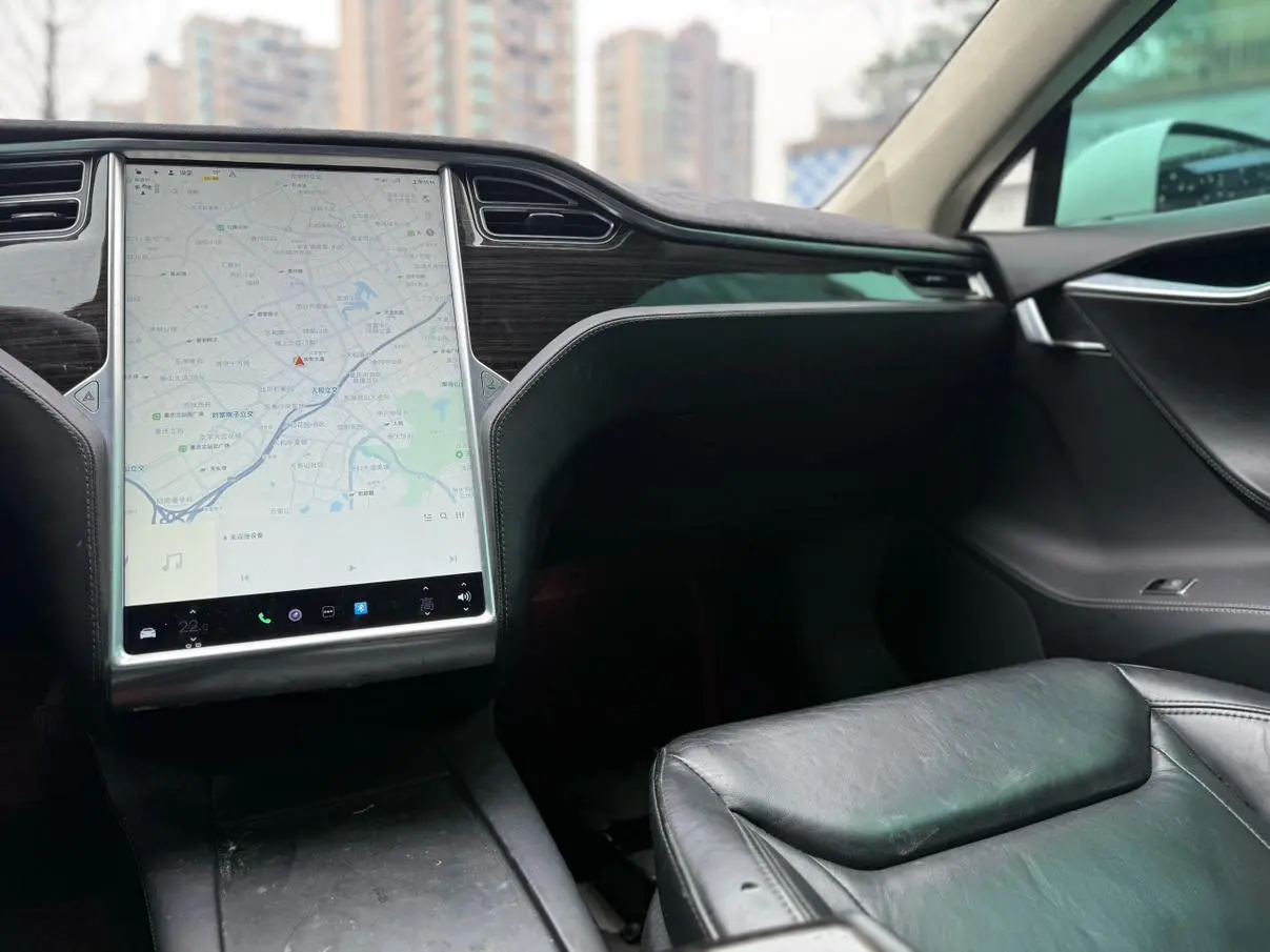 Tesla Model S 90D