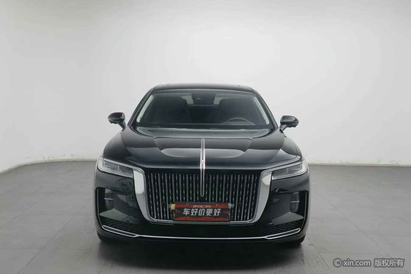 Hongqi Hongqi H9 3.0T Zhilian flag collar four-seater version