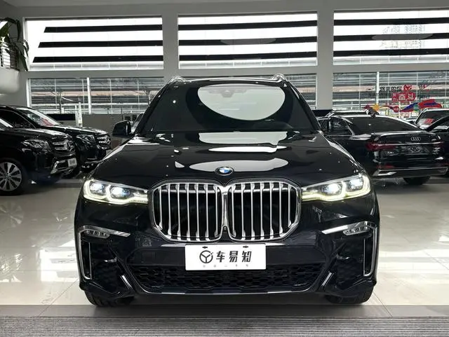 BMW BMW X7 xDrive40i Exclusive M Sports Suit