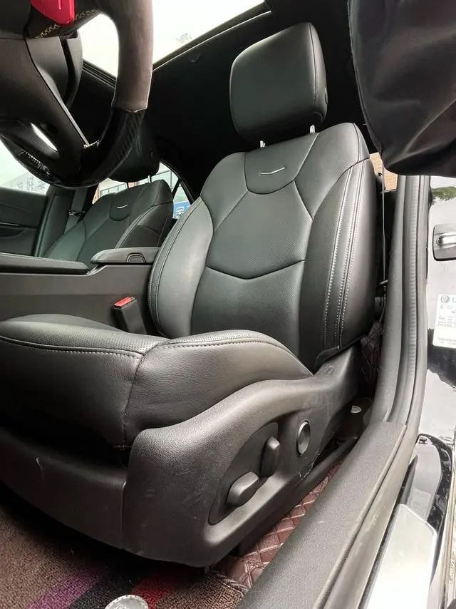 Cadillac Cadillac CT4 28T luxury