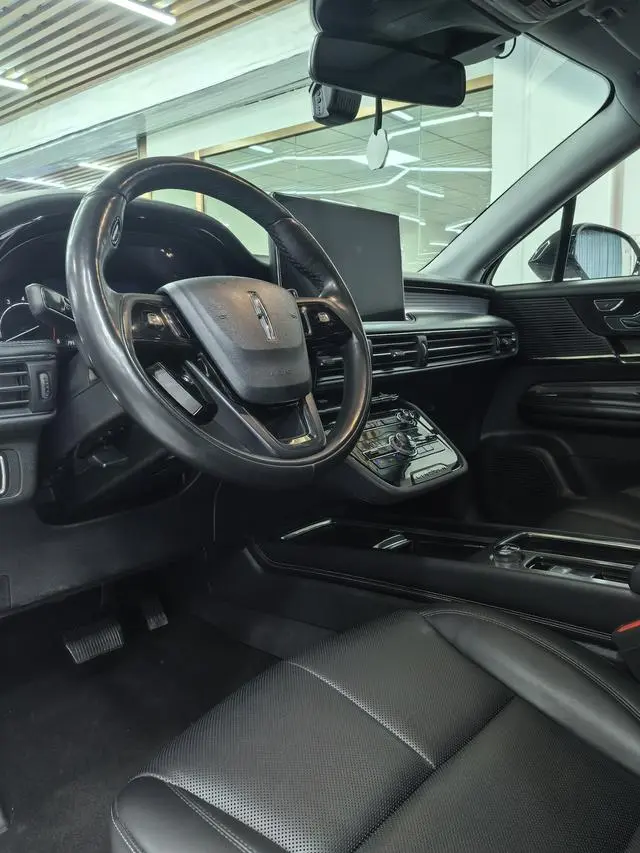 Lincoln Adventurer 2.0T two-wheel drive Exclusive edition