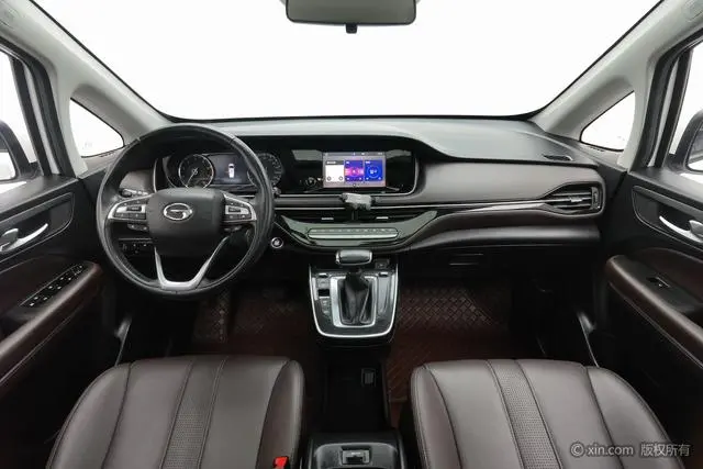 GAC Trumpchi M6 270T automatic Premium Edition 7-seater Country VI