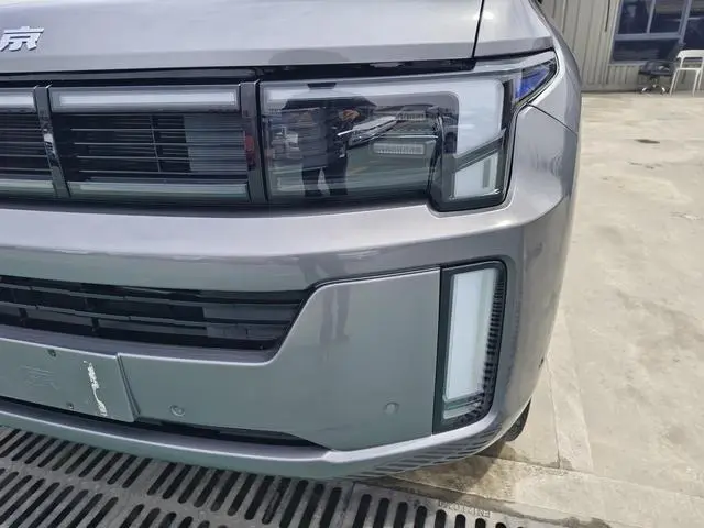 Beijing Beijing off-road BJ60 Thunder Advanced version of seven seats