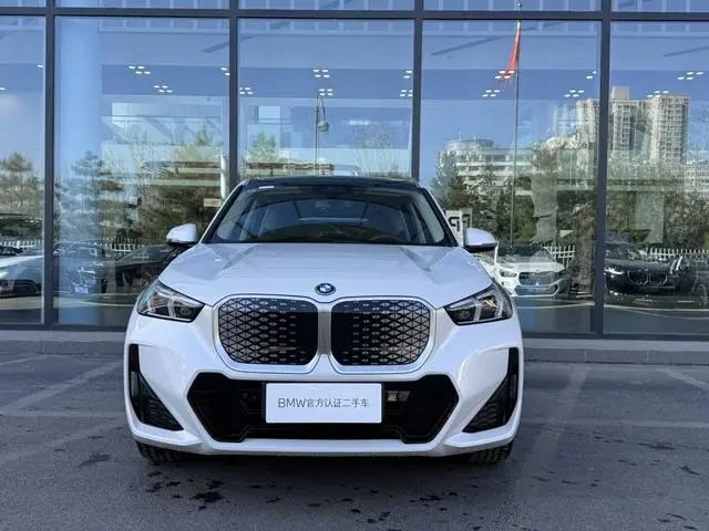 BMW BMW iX1 eDrive25L M sports suit