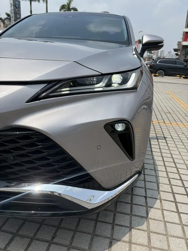 TOYOTA Weisha 2.0L CVT two-wheel drive technology version