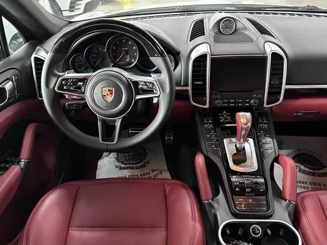 Porsche Cayenne Cayenne Platinum Edition 3.0T