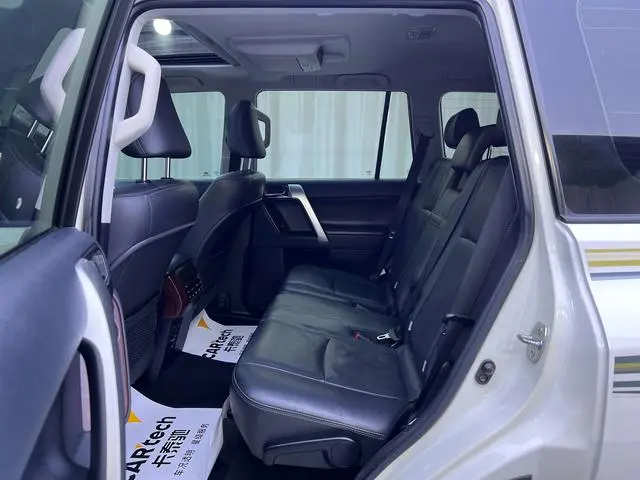 TOYOTA Prado 3.5L automatic VX NAVI