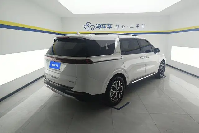 Kia Jiahua 2.0T flagship model