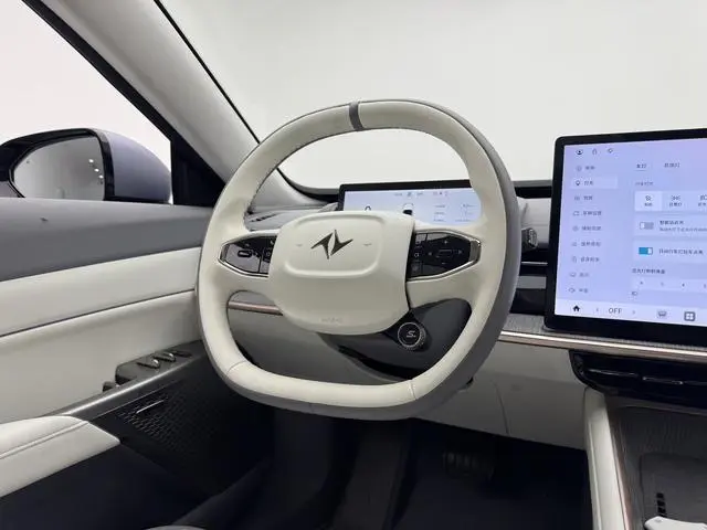 Dongfeng eπ eπ007 Pure electric 540 four-wheel drive Max version