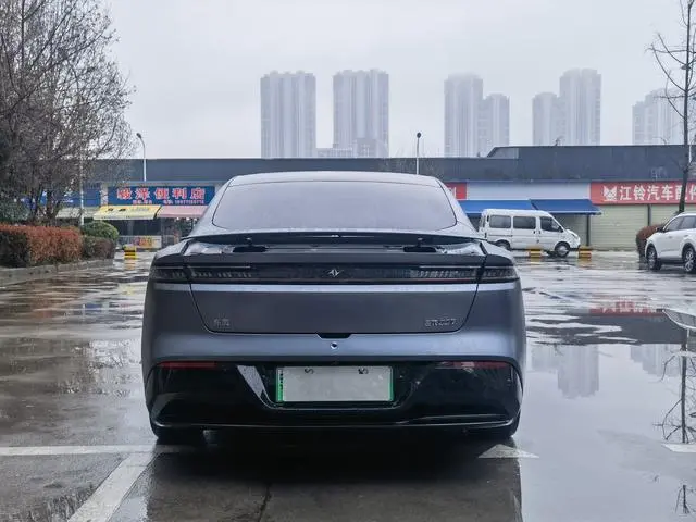 Dongfeng eπ eπ007 Pure electric 540 four-wheel drive Max version