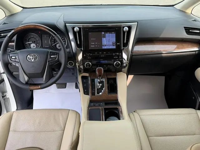 TOYOTA Elfa 3.5L Premium Edition