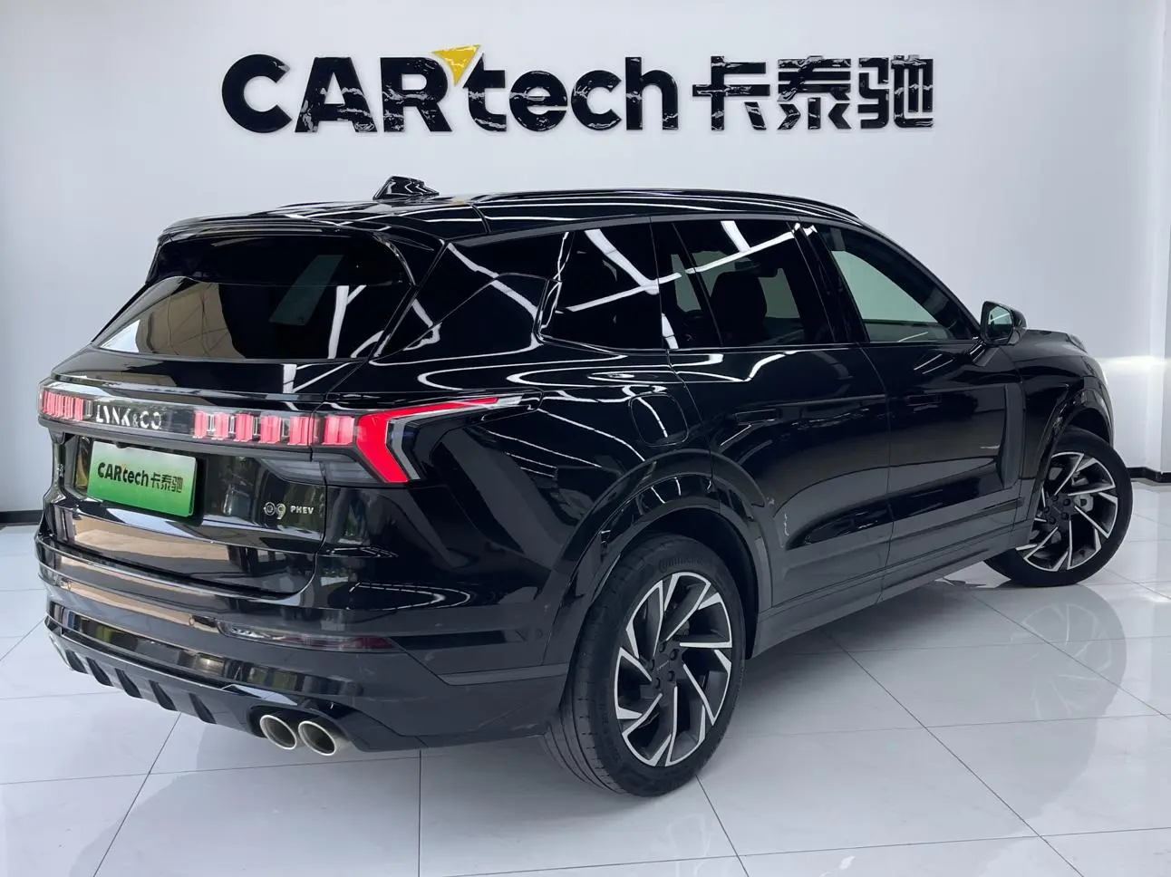 LYNK & CO Lynk &Co. 09 EM-P 2.0TD Performance version Six-seater Halo