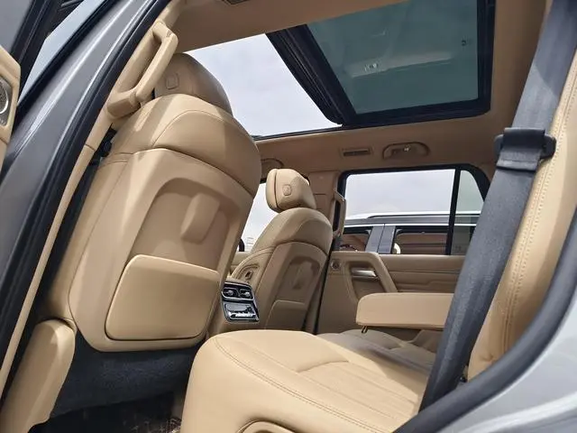 Beijing Beijing off-road BJ60 Thunder Advanced version of seven seats