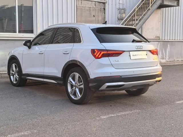 Audi Audi Q3 35 TFSI fashion and elegant