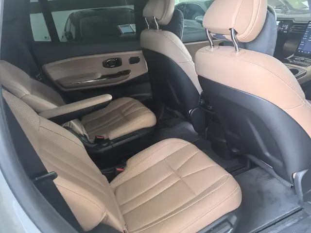 NIO NIO ES8 580KM base version six seats