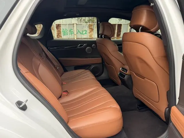 GENESIS Genisys G80 2.5T two-wheel drive Deluxe edition