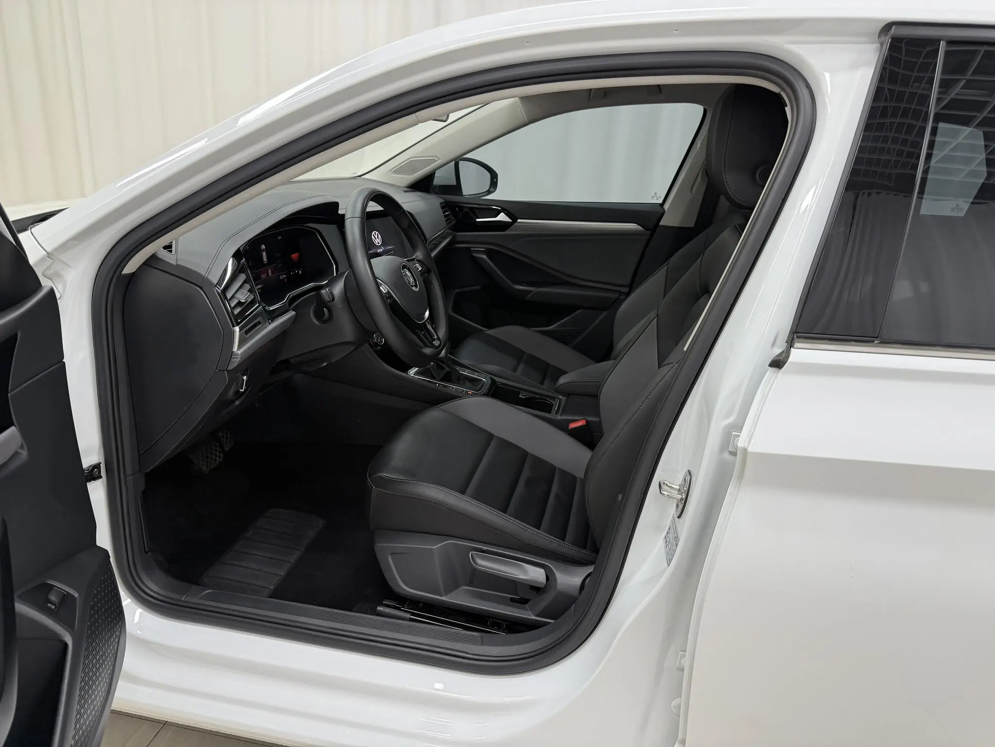 Volkswagen Sagitar 280TSI DSG Beyond Edition