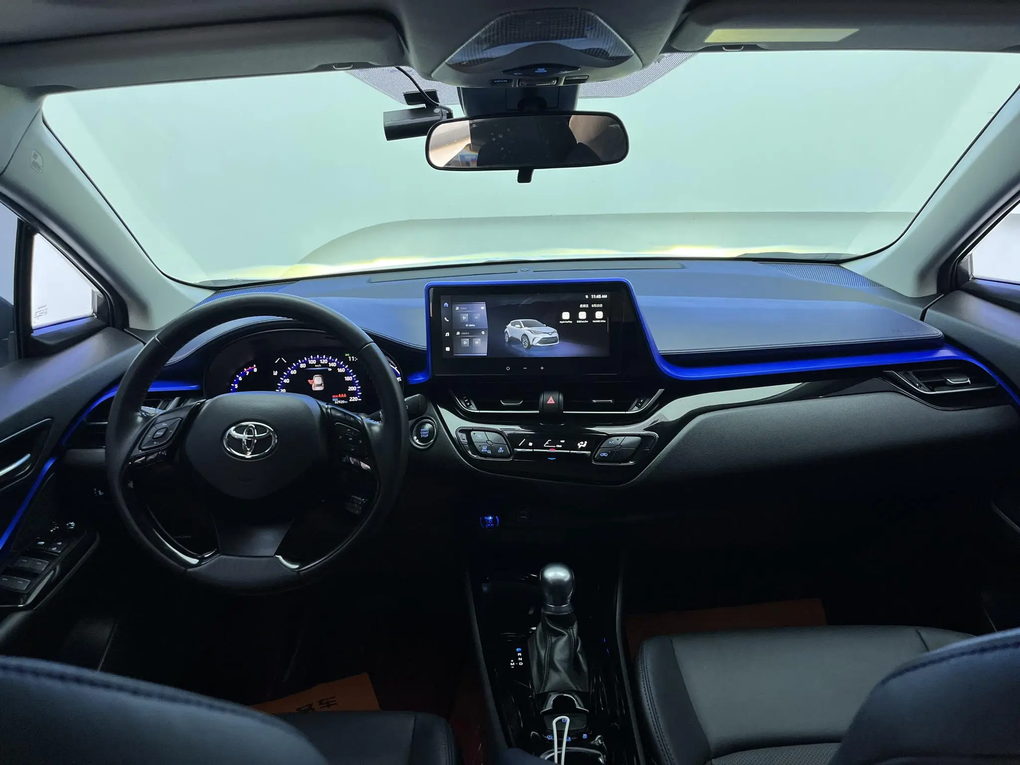 TOYOTA Toyota C-HR 2.0L Deluxe Edition