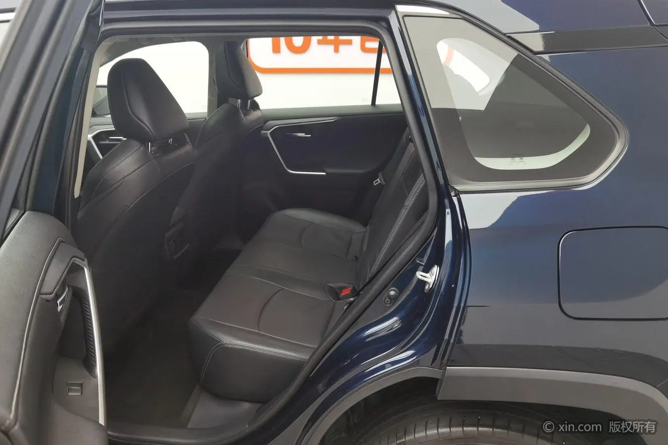 TOYOTA Wilanda 2.0L two-wheel drive luxury PLUS edition
