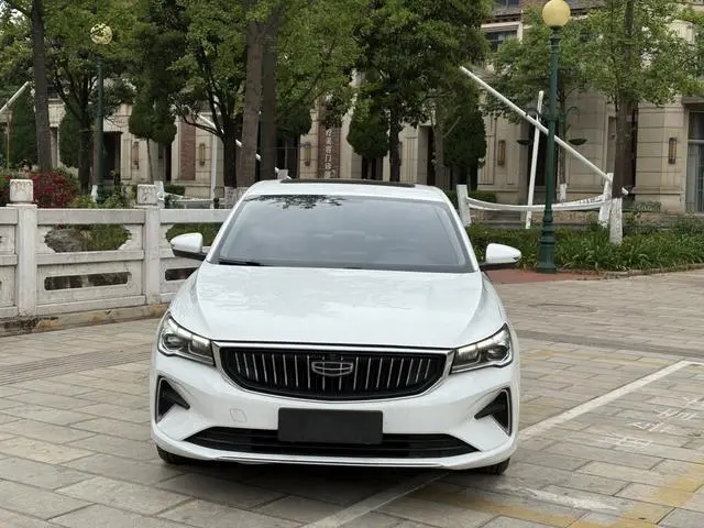 Geely Emgrand 4th generation 1.5L CVT luxury