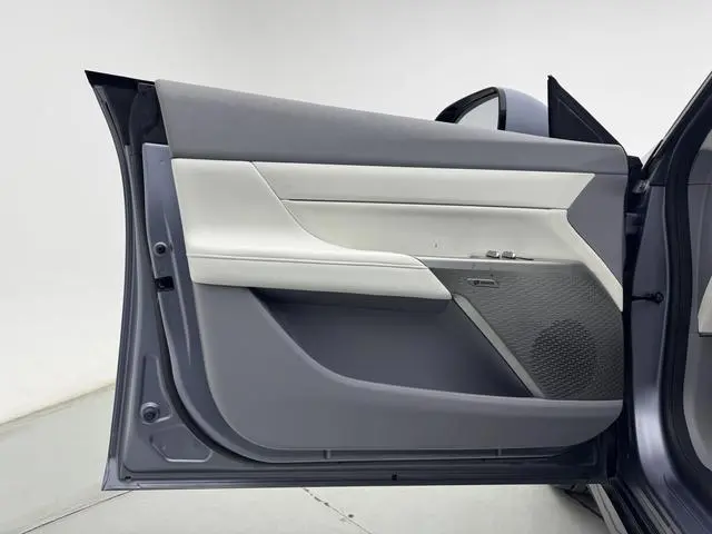 Dongfeng eπ eπ007 Pure electric 540 four-wheel drive Max version