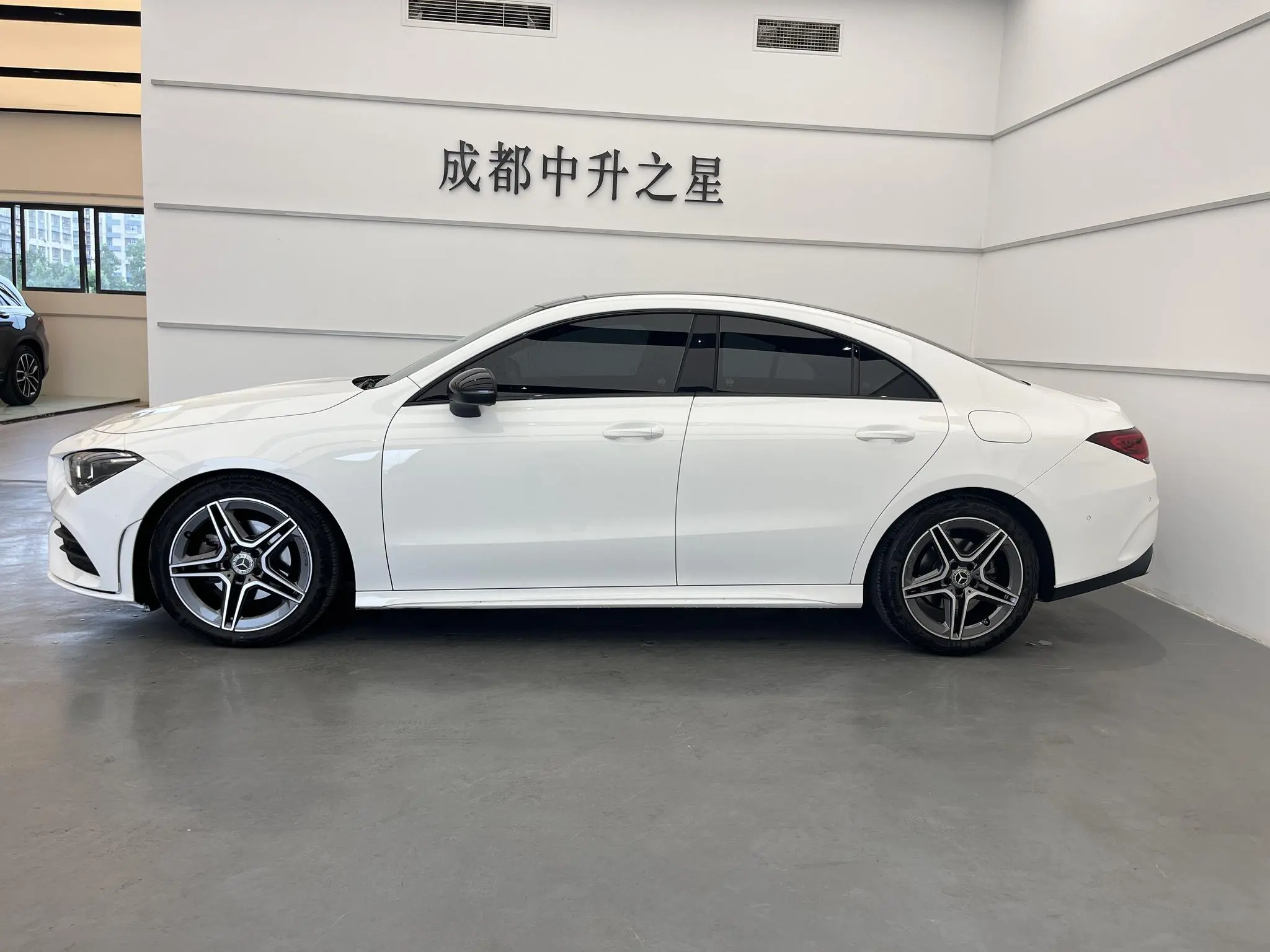Mercedes-Benz Mercedes-Benz CLA CLA 200 four-door coupe