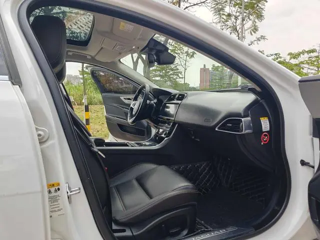 Jaguar Jaguar XEL 2.0T 200PS Premium Edition