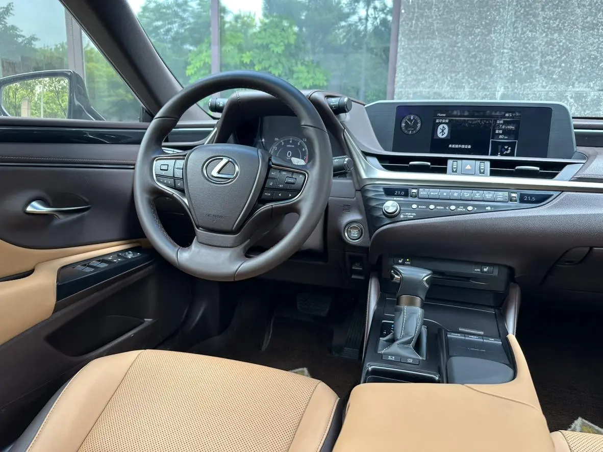 Lexus Lexus ES 200 Excellent Edition