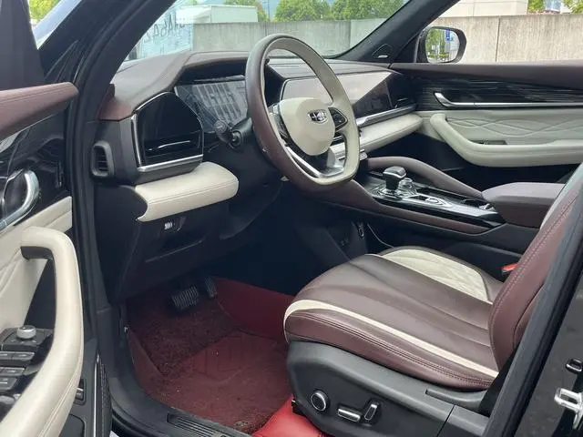 Geely Xingyue L 2.0TD high-power automatic four-wheel drive flagship type