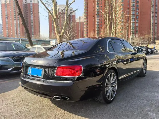 Bentley Flying 4.0T V8 Standard Edition