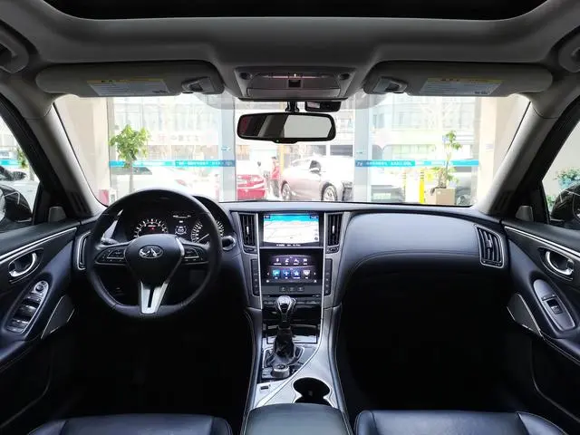 Infiniti Infiniti Q50L 2.0T Premium Version Country VI