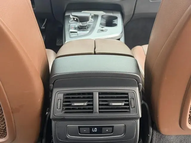 Audi Audi Q7 45 TFSI S line sporty